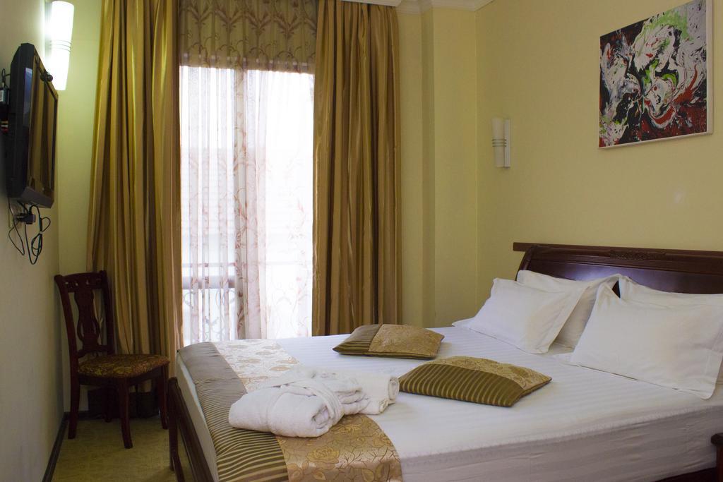 Hotel Vanilla Batumi Zimmer foto